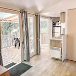 Campeggio 3 Bedroom Lei Suves - Joycasa Roquebrune-sur Argens