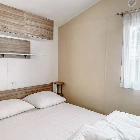 3 Bedroom Lei Suves - Joycasa * Рокбрюн-сюр-Аржан